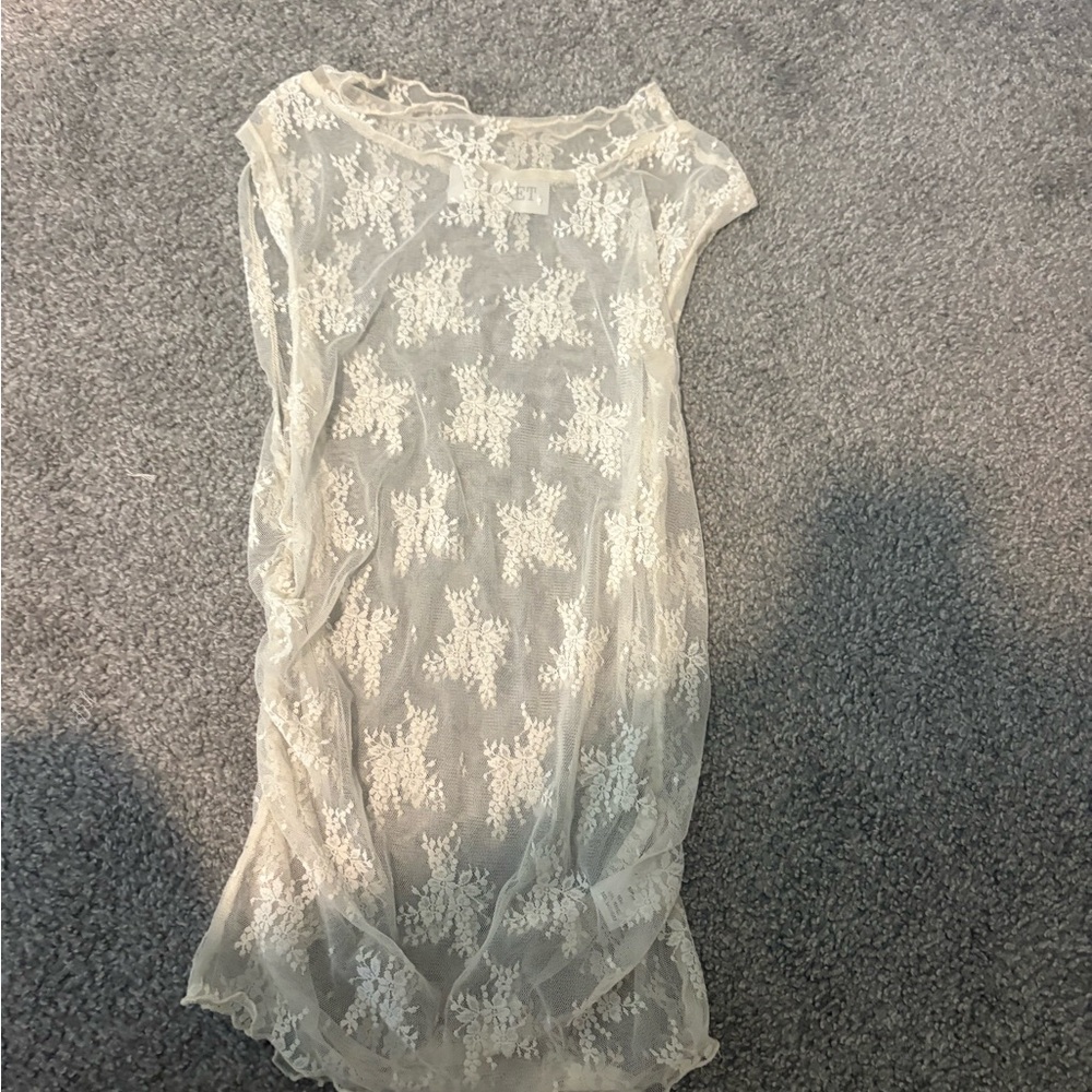 Buckle Cream Lace Blouse